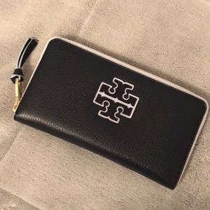 Navy Tory Burch Wallet
